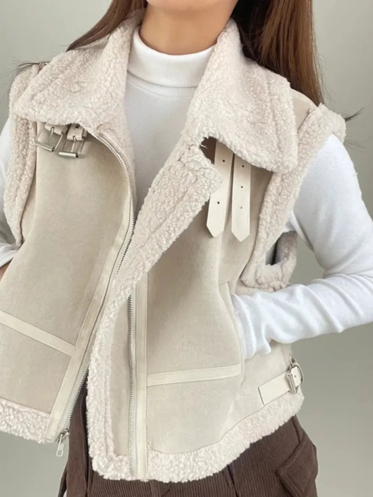 Women's Suede Vest Jaet Winter New Korean Version Retro Collar Fur Inteated Loose Match All Lapel Zipper Closure  Color